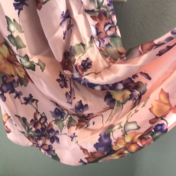 NWOT AVENUE LINGERIE 🌷 WITH MATCHING ENVELOPE STYLE BUTTON CLOSURE STORAGE BAG - Picture 8 of 12